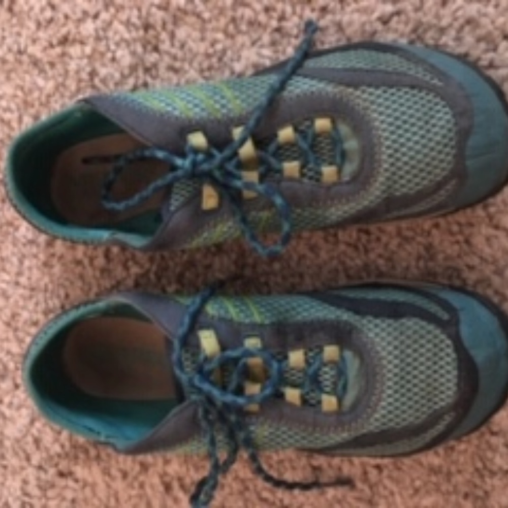 Women's Merrell size 9 Barefoot sneakers